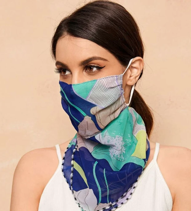 Woman Lightweight Sun Protection Silk Scarf