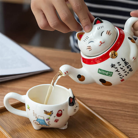 Lucky Cat Tea Set