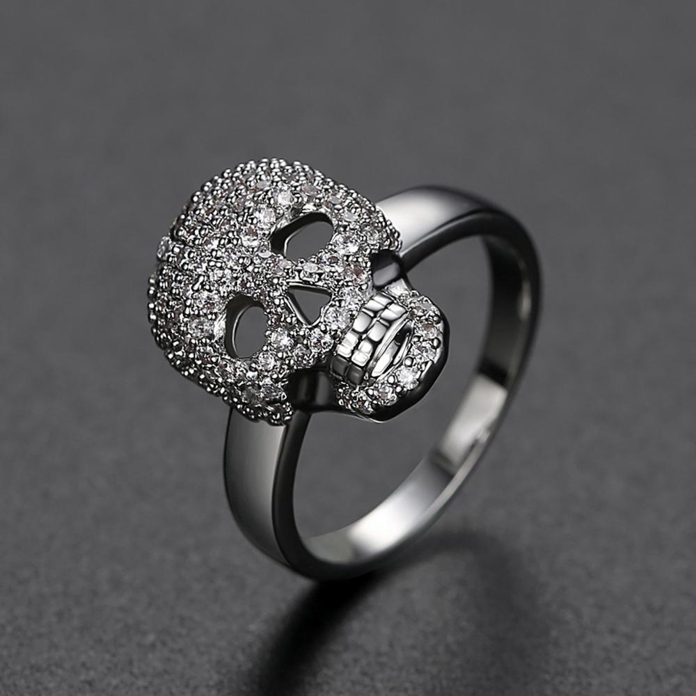 Taddeo Crystal Skull Ring